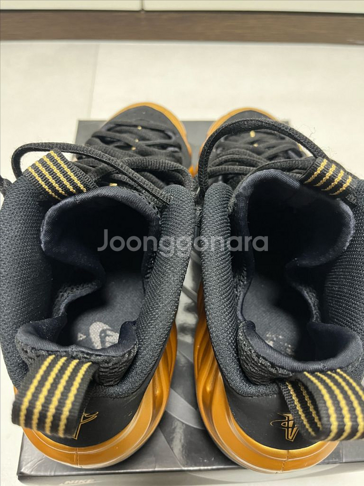 [275] 에어 폼포짓 원 메탈릭 골드(314996-700)--7