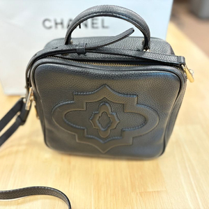 오야니 테일러 미드 크로스백 (블랙)