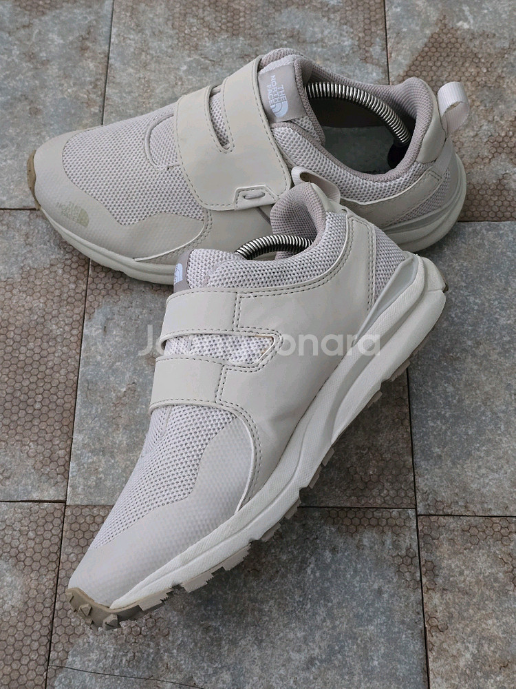 (250)노스페이스 스피드락 워킹화 운동화--4