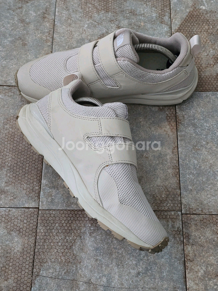 (250)노스페이스 스피드락 워킹화 운동화--2