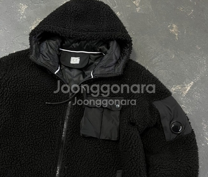 씨피컴퍼니 CP컴퍼니 카고완장 뽀글이 후리스 자켓 95~100--1