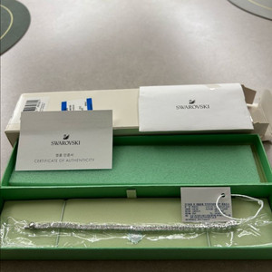 스와로브스키 테니스 팔찌