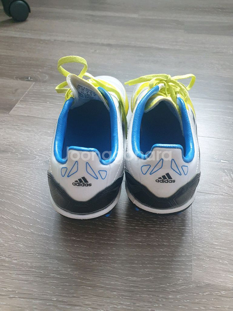 아디다스 축구화 230--8