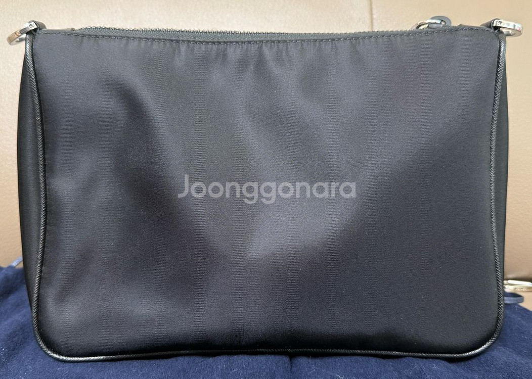 프라다 나일론 사피아노 테수토 숄더백 블랙--3