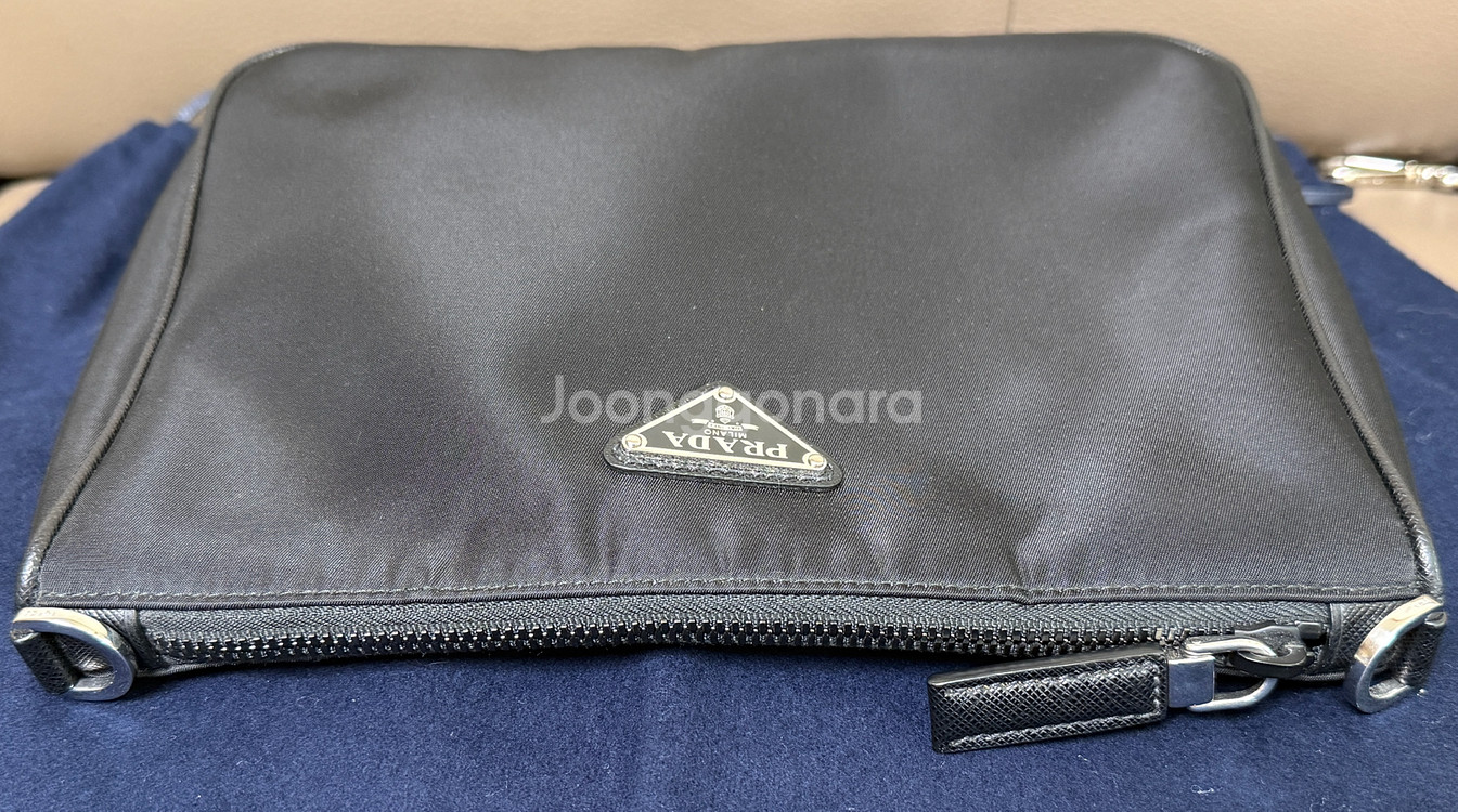 프라다 나일론 사피아노 테수토 숄더백 블랙--7