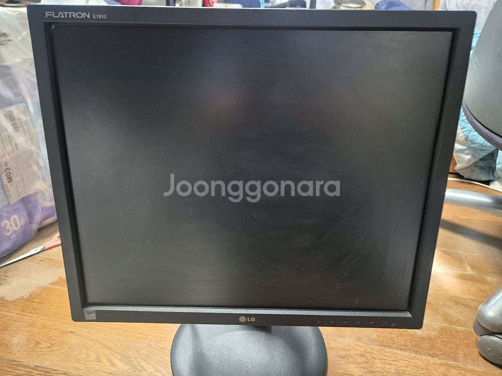 LG 플래트론 E1910P-BN 모니터--0