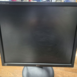 LG 플래트론 E1910P-BN 모니터