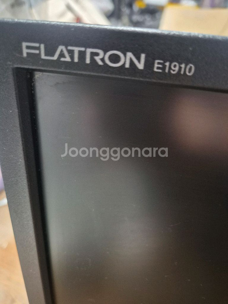 LG 플래트론 E1910P-BN 모니터--1