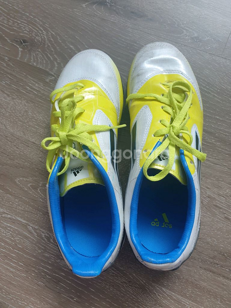 아디다스 축구화 225--2