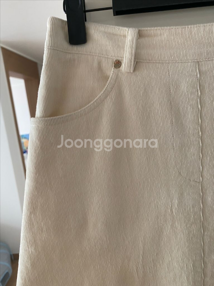 시스템 코듀로이 슬릿 햄 스커트--10