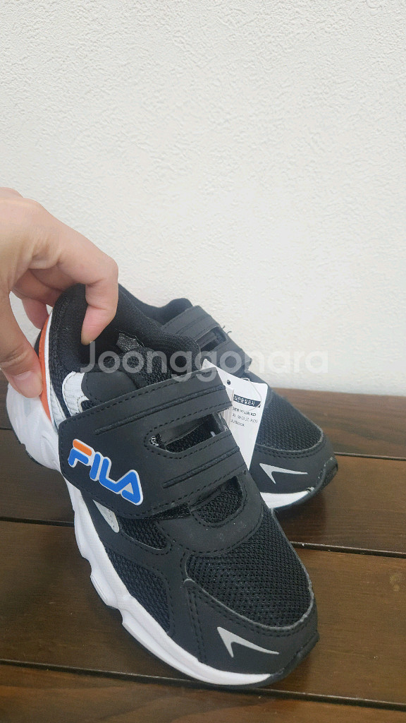 휠라 키즈 블랙 운동화 새상품 190--1