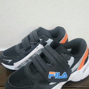 휠라 키즈 블랙 운동화 새상품 190