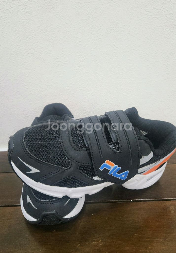 휠라 키즈 블랙 운동화 새상품 190--6