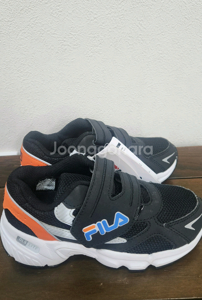 휠라 키즈 블랙 운동화 새상품 190--3