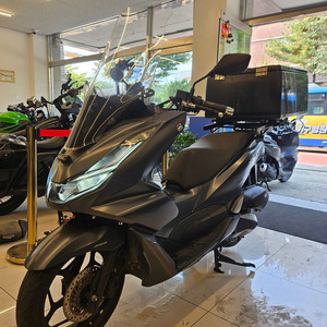 상태 최상 21년 1.9만km pcx125 판매합니다