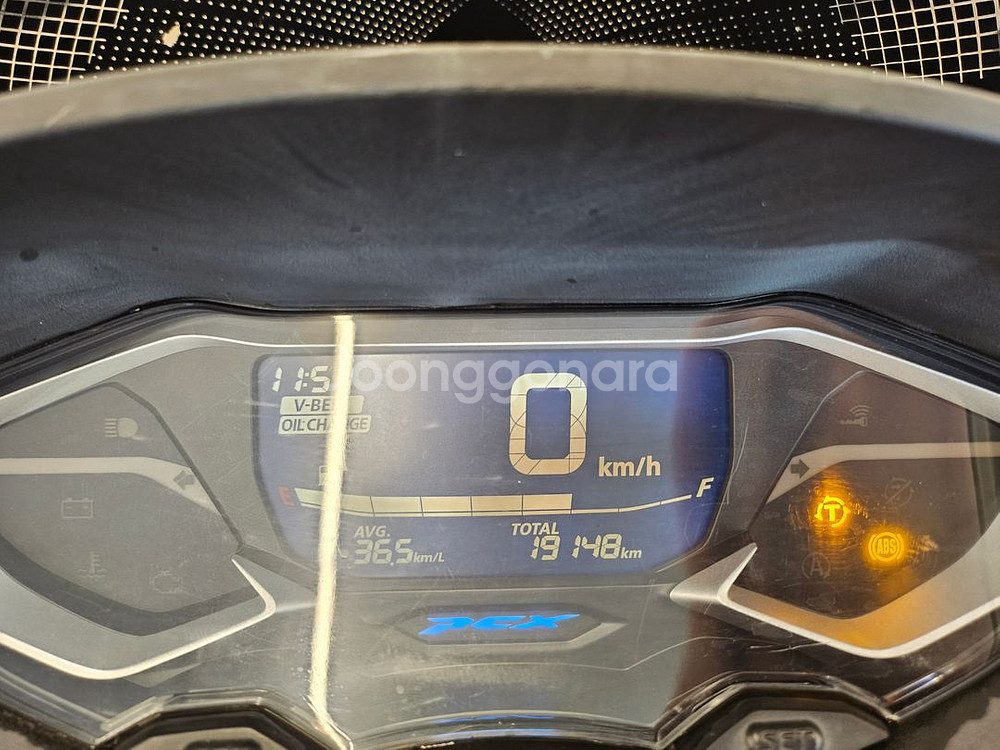 상태 최상 21년 1.9만km pcx125 판매합니다--7