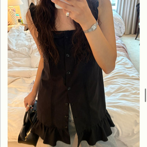 [새상품] 바이무드 프릴 슬리브리스 원피스 블랙