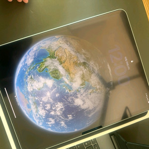 아이패드프로 13 (m4) 256G/WIFI