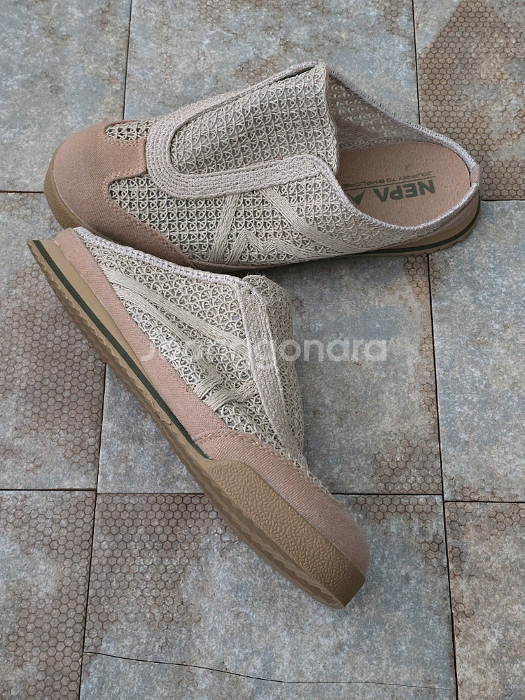 (250)네파 아일라 뮬 스니커즈--5