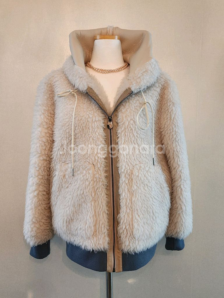 고걸 리얼 양털 무스탕 점퍼 M사이즈--1