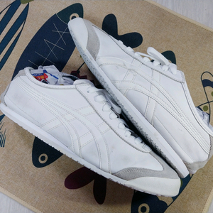 오니츠카타이거 멕시코 66 운동화 (270)
