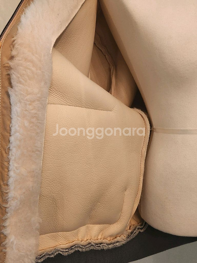 고걸 리얼 양털 무스탕 점퍼 M사이즈--7