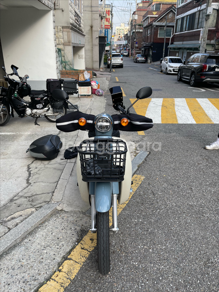 24년식 슈퍼커브 팝니다 39xxkm 폐지완--1