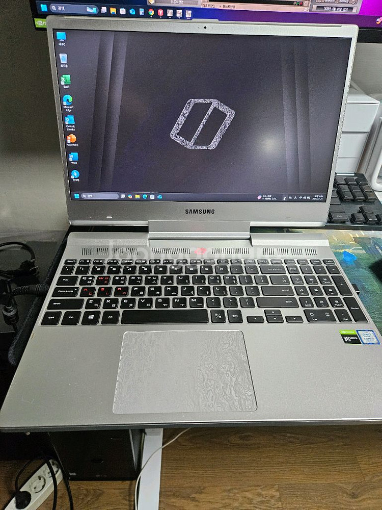 삼성 오디세이 게이밍 노트북 GTX1650 팝니다--0