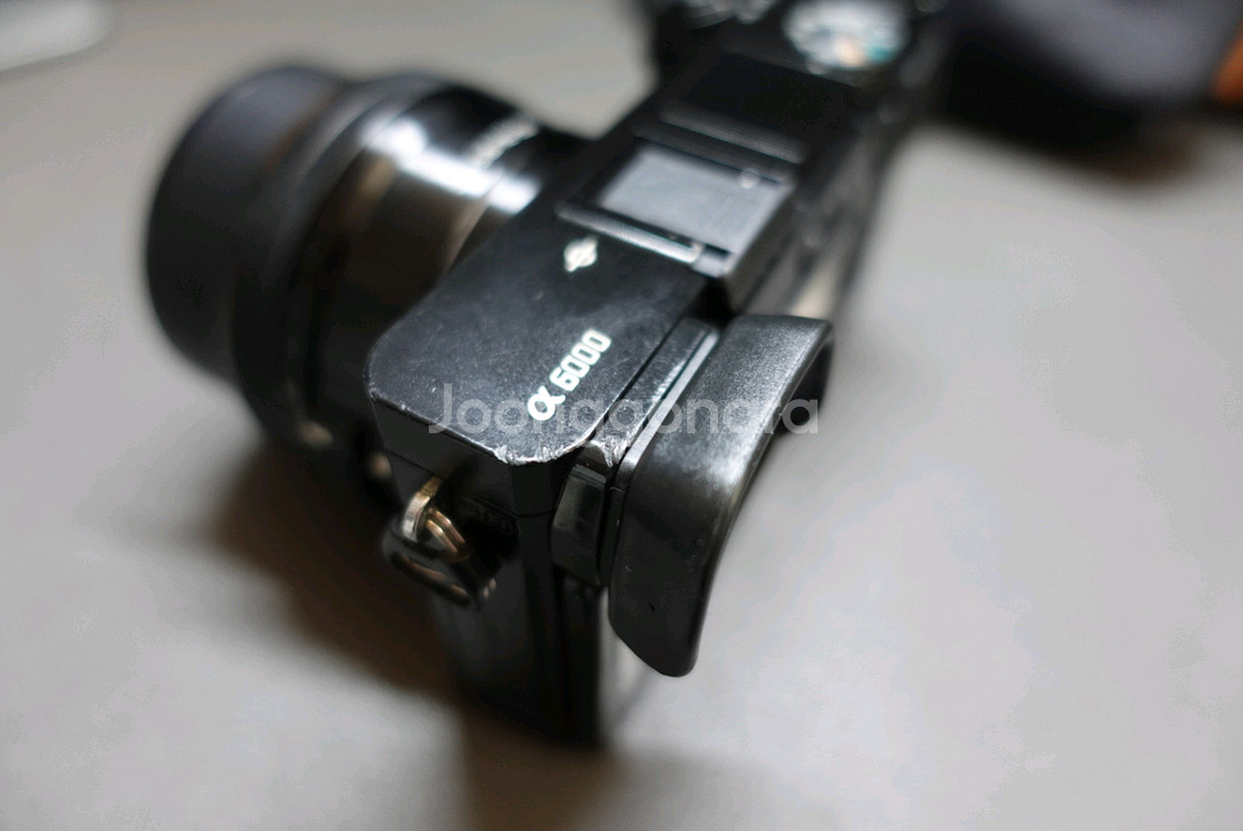 소니 A6000 1650 번들렌즈 포함--1