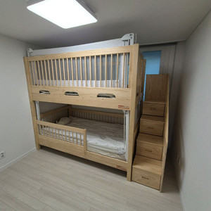 하로월드 루카스 하이가드 2층침대 팝니다