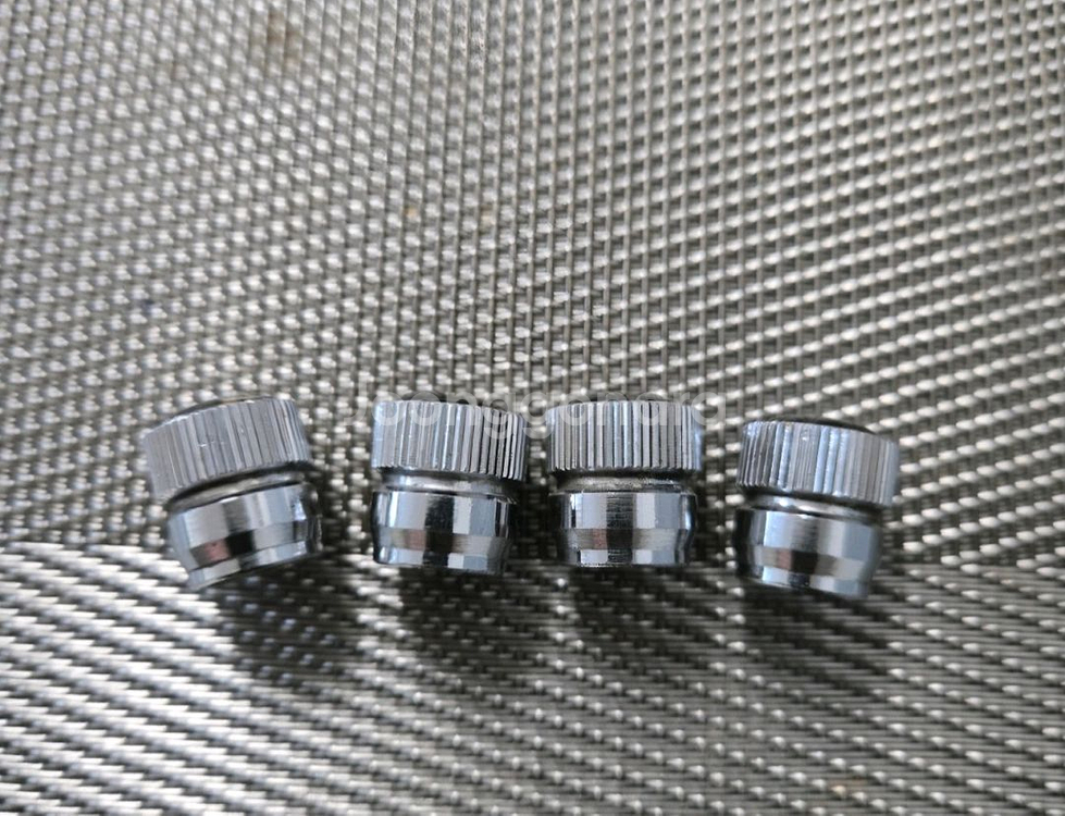 웨즈크란제 아쿠에르도 19인치 크롬휠 4개 팝니다--6