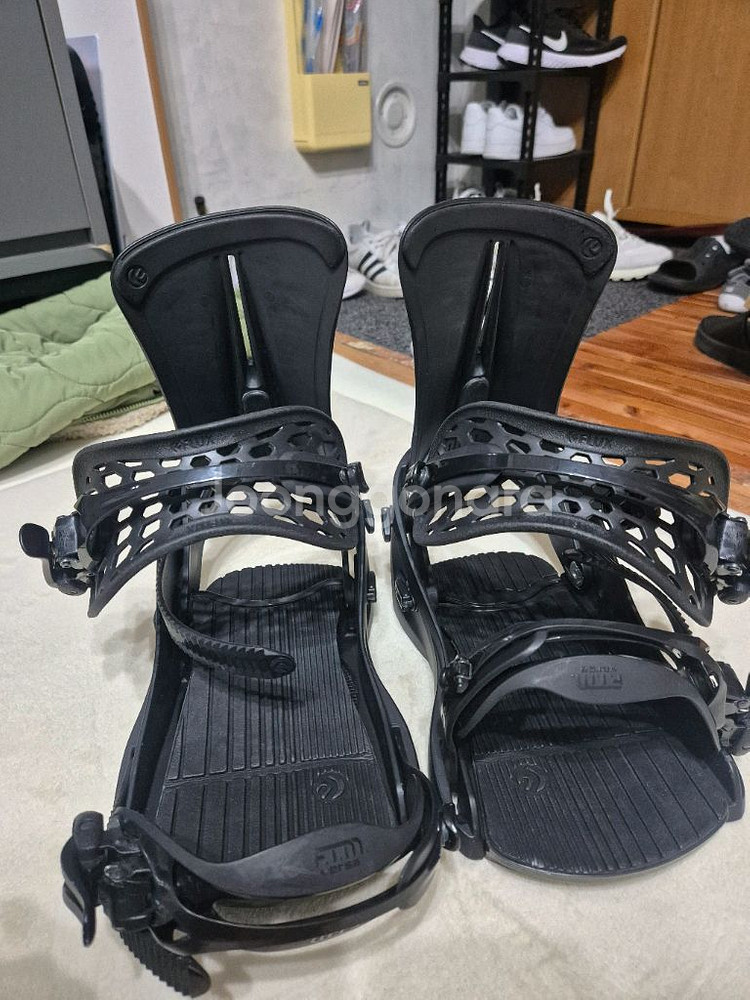 FLUX 바인딩 xf 1617 M사이즈 팝니다.--1