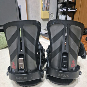 FLUX 바인딩 xf 1617 M사이즈 팝니다.