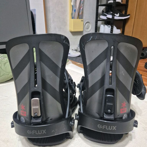 FLUX 바인딩 xf 1617 M사이즈 팝니다.