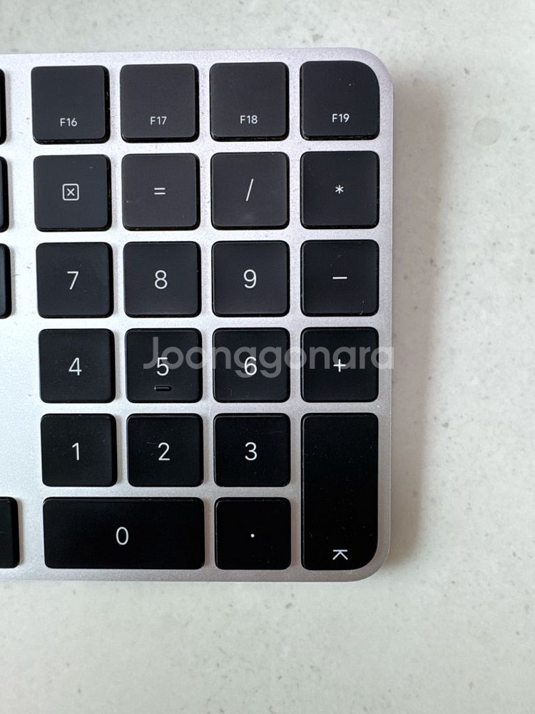 애플 매직키보드 터치 ID (A2520)--2