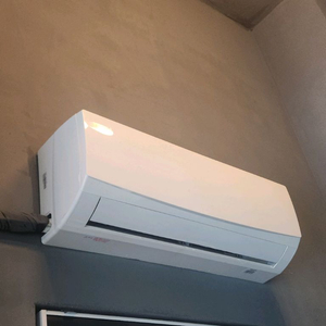 위니아 벽걸이 냉풍기팝니다