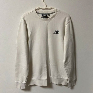 뉴발란스 맨투맨