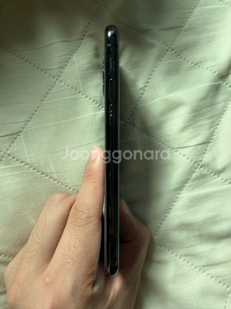 아이폰 11프로 스페이스그레이 256기가 팝니다--2