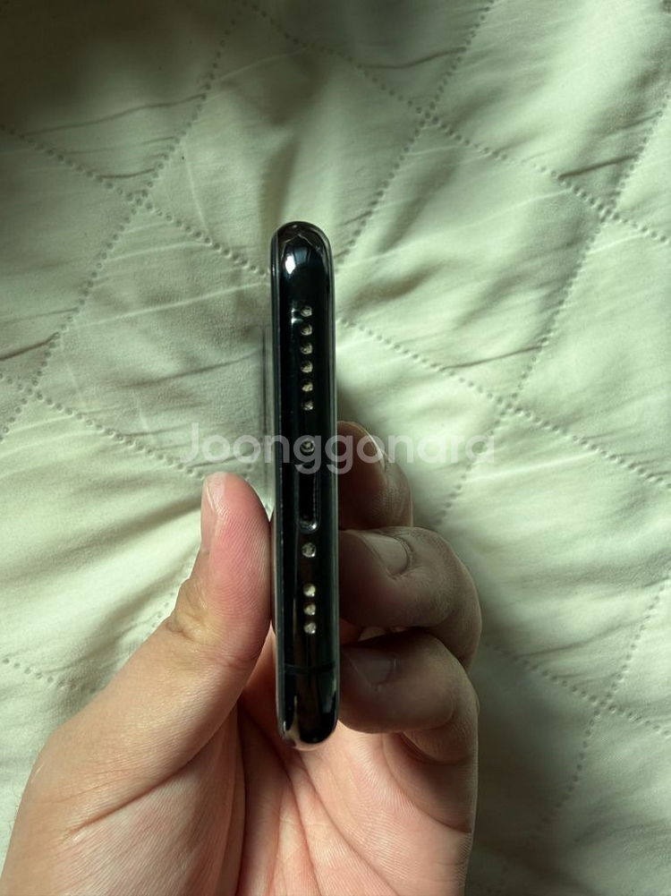 아이폰 11프로 스페이스그레이 256기가 팝니다--5