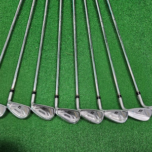 브리지스톤 V300 7세대 스틸 8아이언 판매합니다.