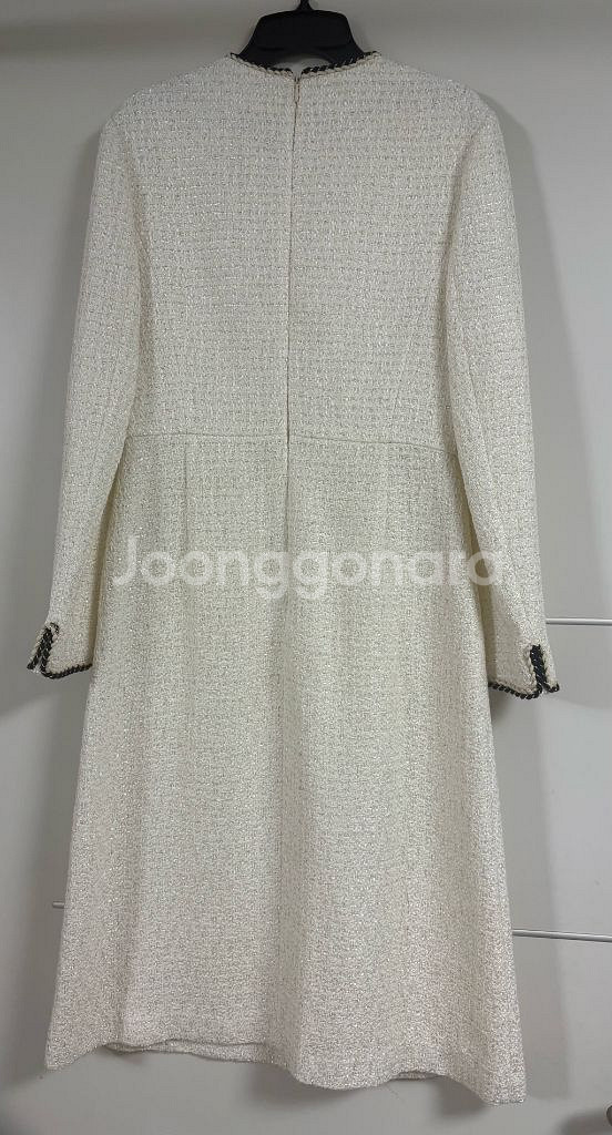(maje) 마쥬 화이트 트위드 원피스 (55사이즈) 새제품--1