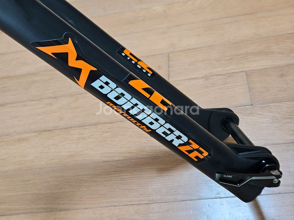 더블크라운 MTB 에어샥 (27.5인치, 부스트 액슬)--5