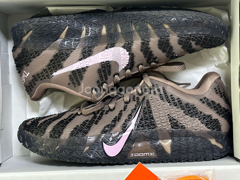 나이키 자 3 EP 밍크 브라운 자모란트3 300사이즈--0