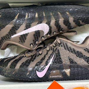 나이키 자 3 EP 밍크 브라운 자모란트3 300사이즈