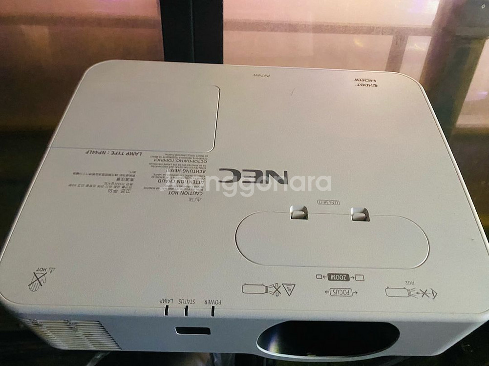 NEC NP-V304X 빔프로젝터--1