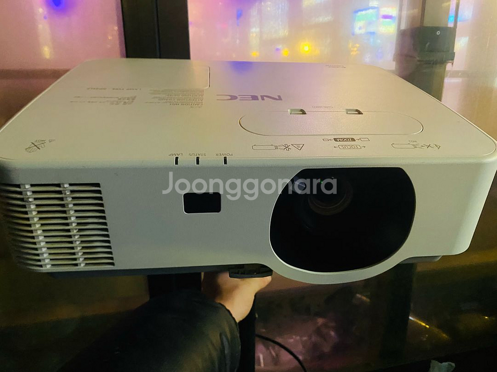 NEC NP-V304X 빔프로젝터--2