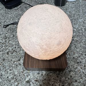 공중부양 달 무드등