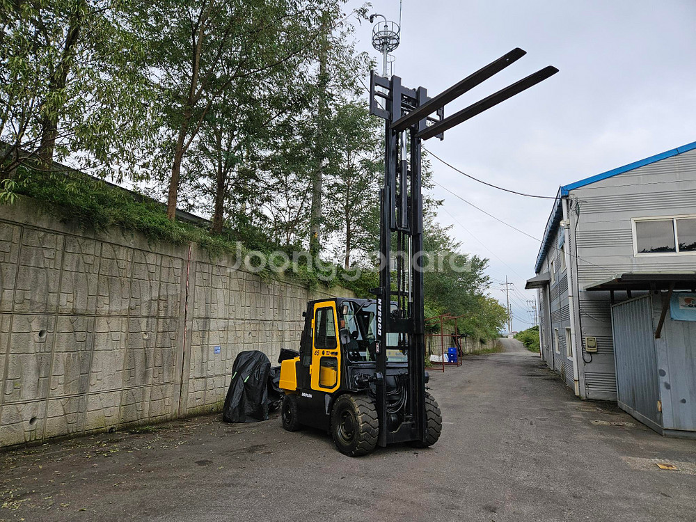 [중고지게차] 두산 노랭이 D45S-2 4.5톤 3단 디젤지게차--2