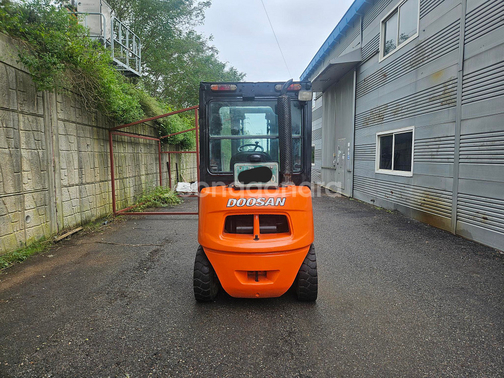 [중고지게차] 두산 D25S-5 2.5톤 디젤지게차 판매--4