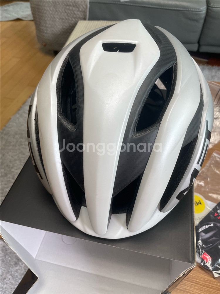 MET 트렌타 3K MIPS 헬멧 화이트실버 L size 팝니다--0